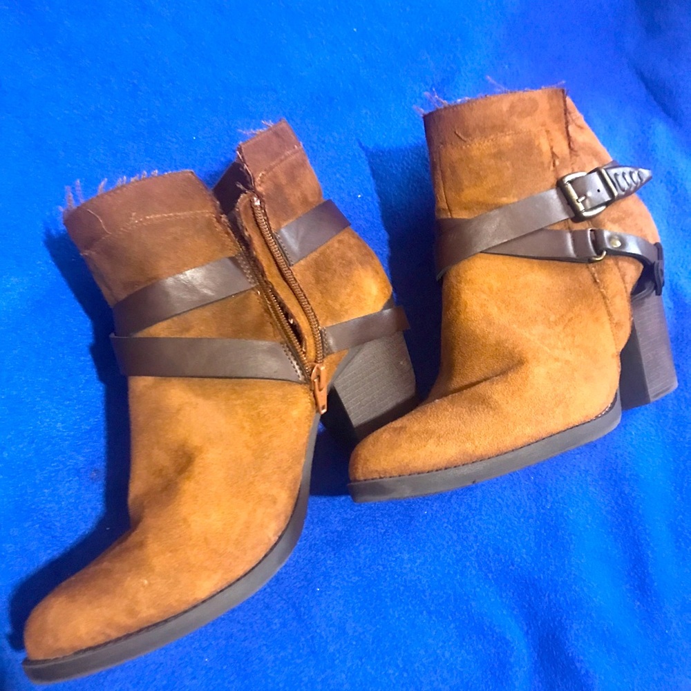 Sexy brown booties. Sz 11